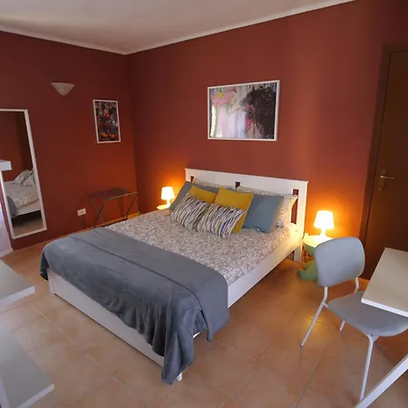 Maison Dans La Rue Gassino Torinese